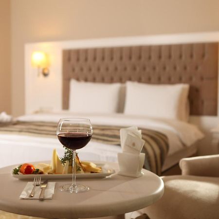 Luxor Garden Hotel โคจาเอลี ห้อง รูปภาพ
