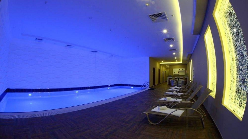 Luxor Garden Hotel โคจาเอลี ภายนอก รูปภาพ
