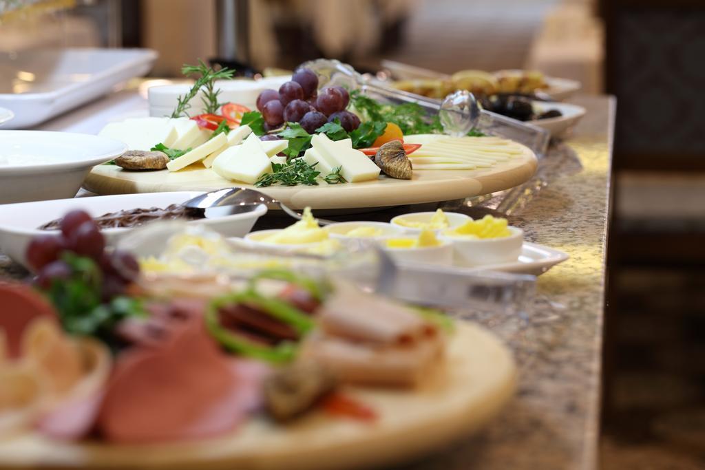 Luxor Garden Hotel โคจาเอลี ภายนอก รูปภาพ