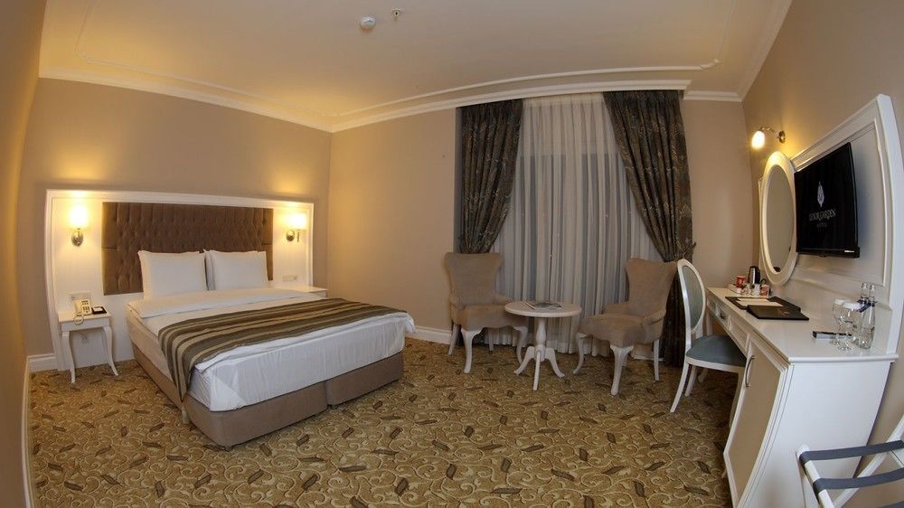 Luxor Garden Hotel โคจาเอลี ภายนอก รูปภาพ
