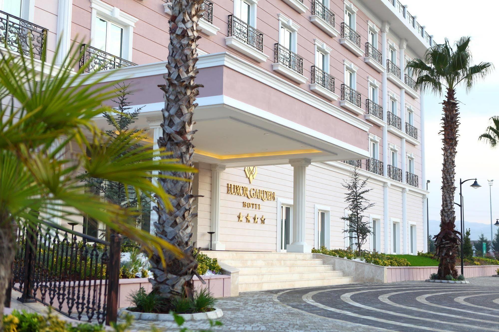 Luxor Garden Hotel โคจาเอลี ภายนอก รูปภาพ